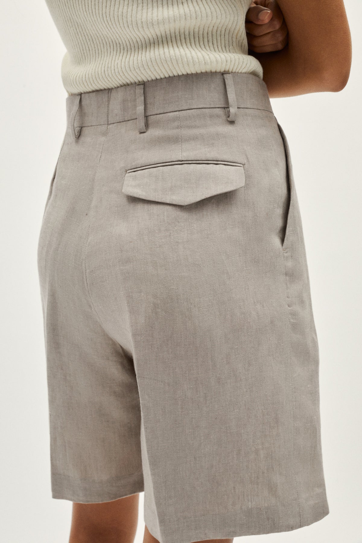 The Linen Twill Shorts