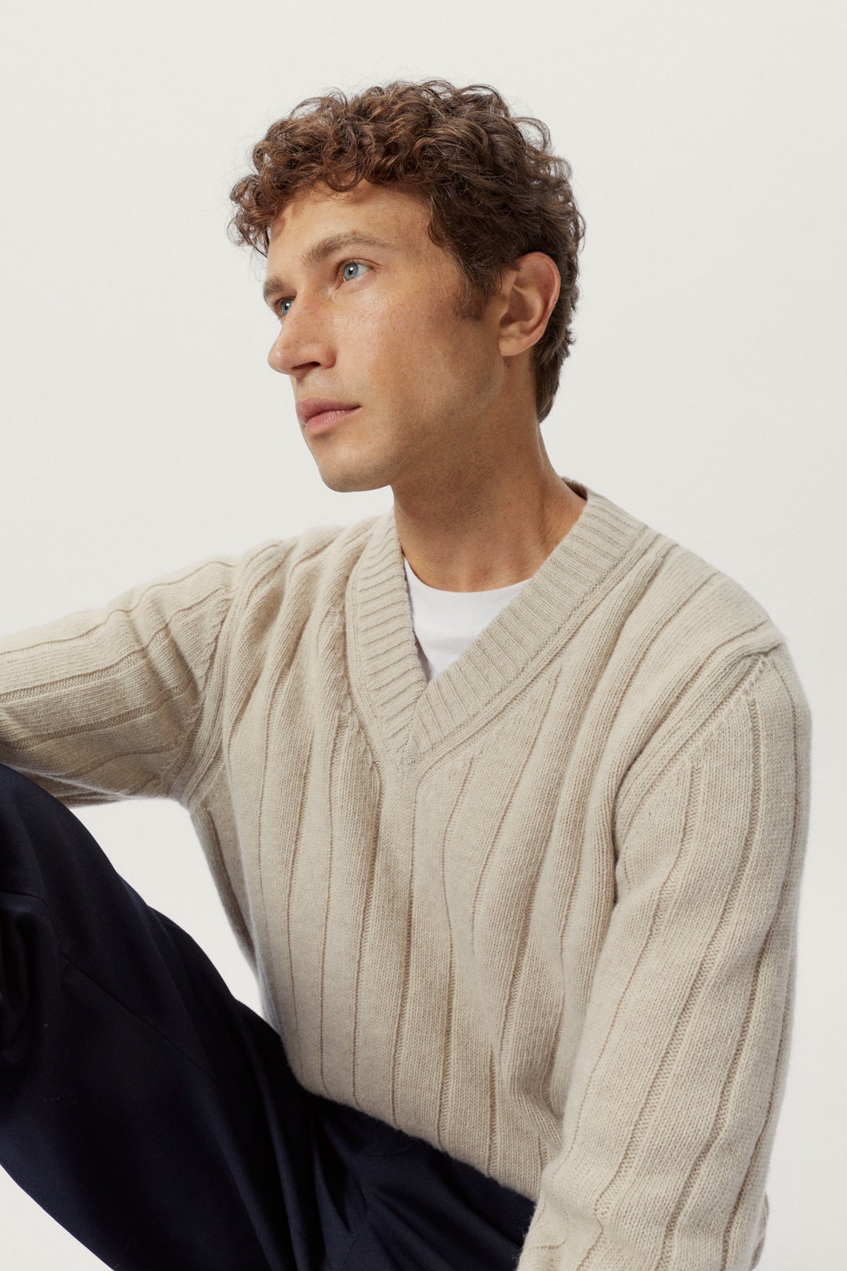 the woolen vintage v neck ecru